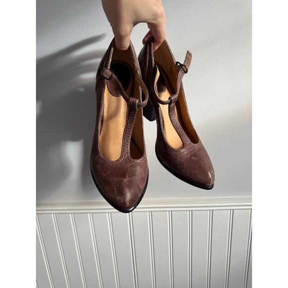 FRYE Brown Leather High Block Heel Betty T-Strap Pumps Vintage Style Size 8.5 - Picture 3 of 8
